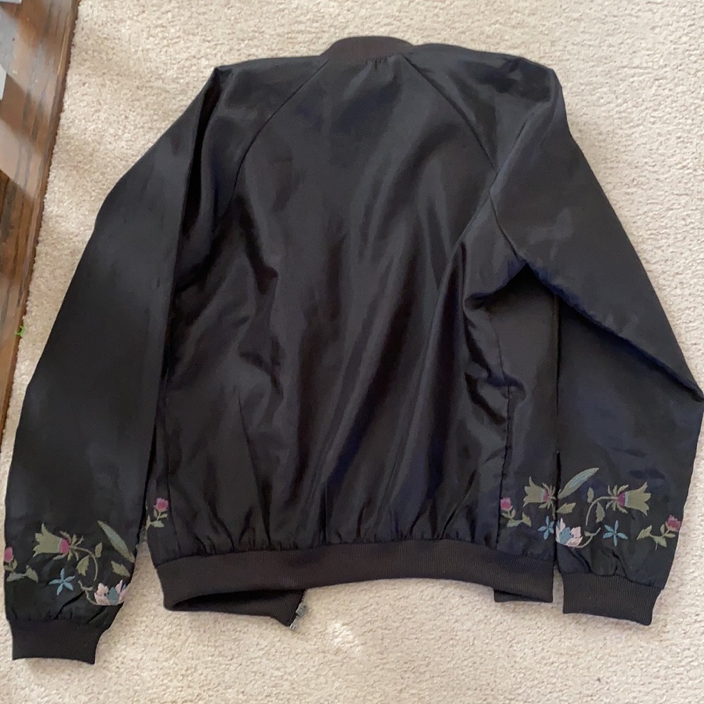 Ladies Embroiderd Jacket - Picture 3 of 4